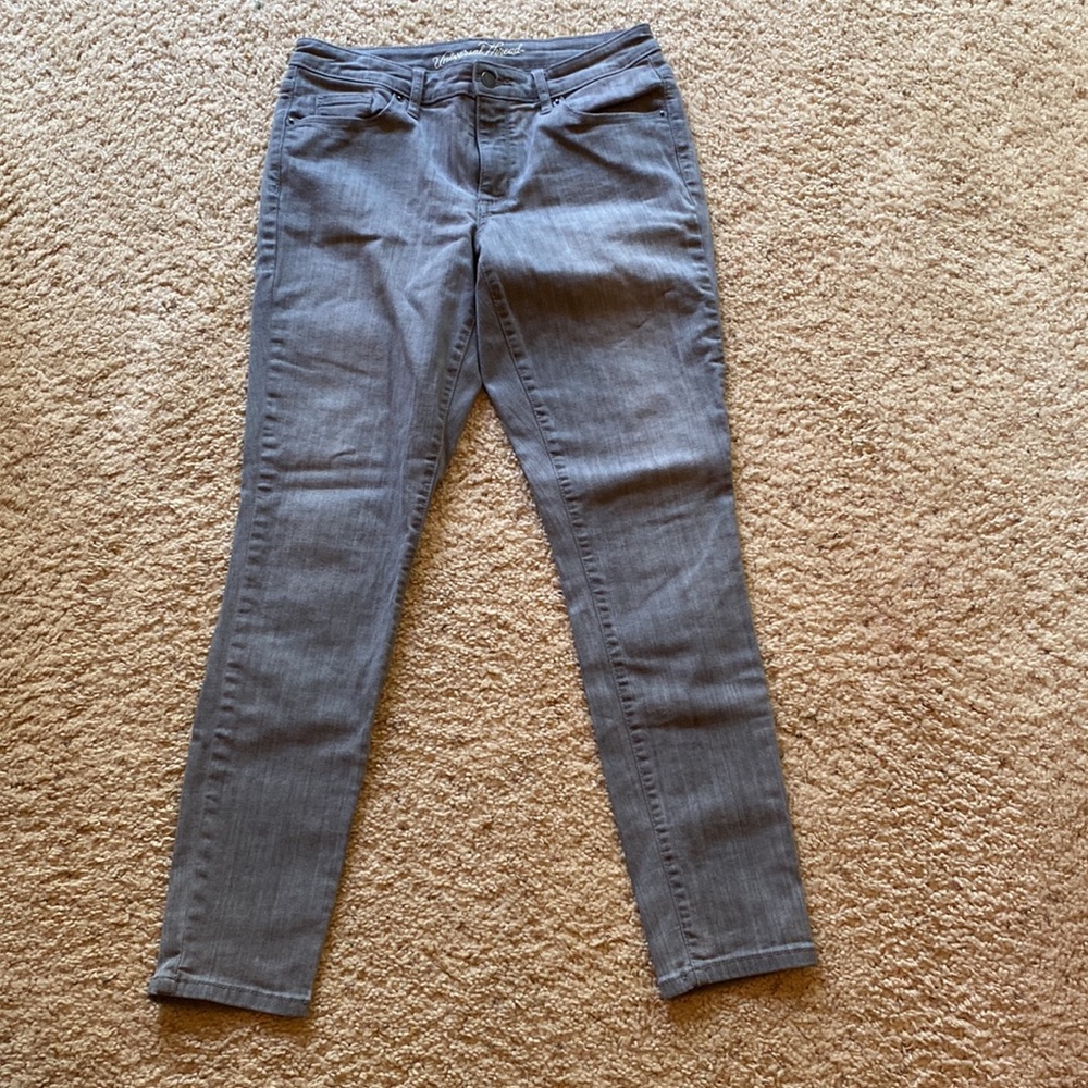 Universal Thread Jeans - Picture 2 of 4